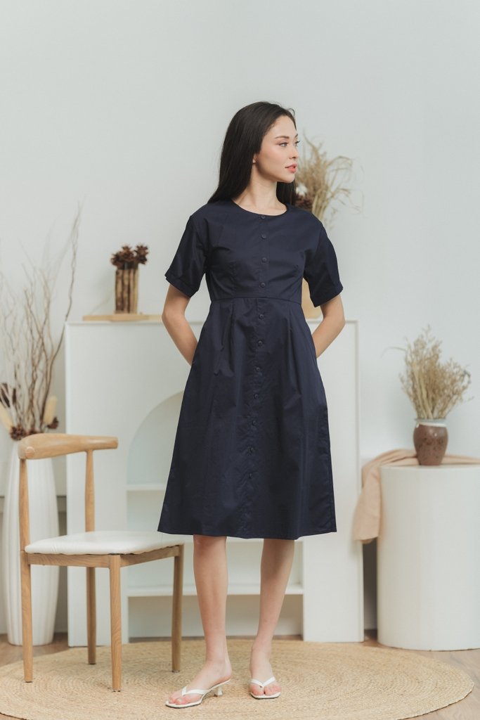 Kamilah Button Midi Dress in Navy(XS)