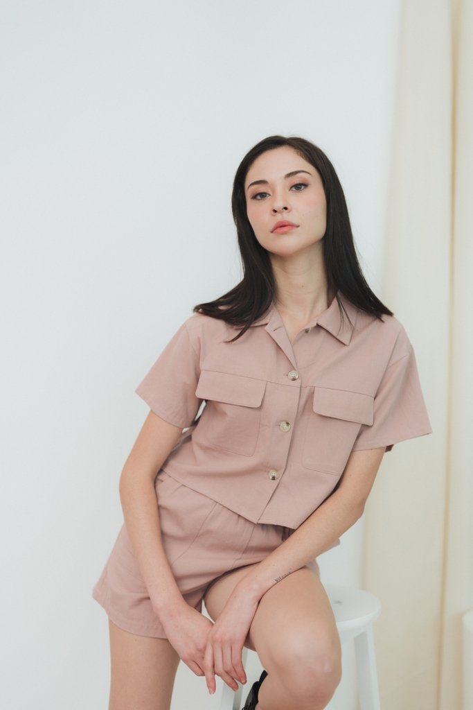 Anna Elasticised Pocket Shorts in Dusty Pink