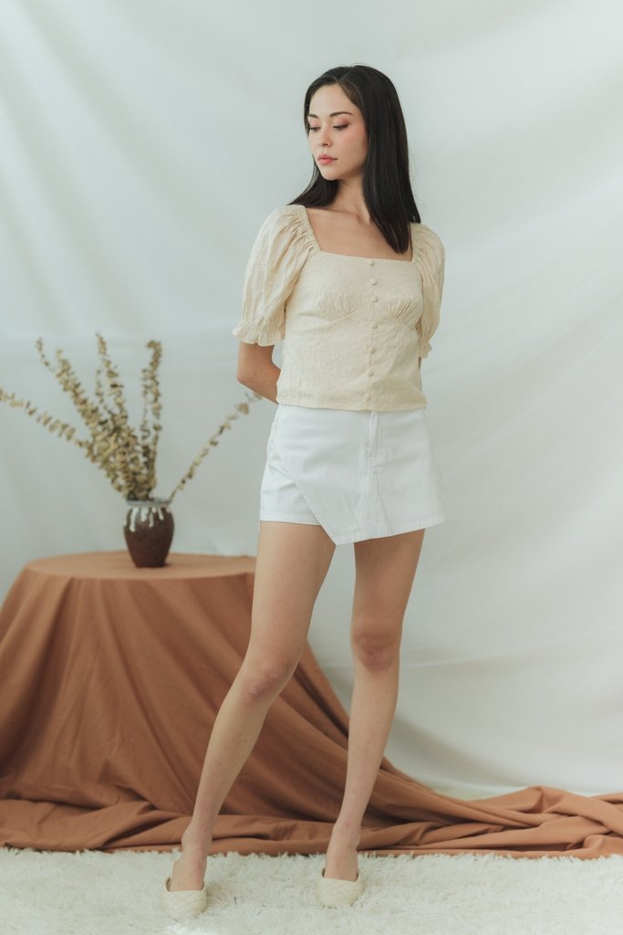 Zooey Broidery Puffy Sleeves Top in Cream (XS)