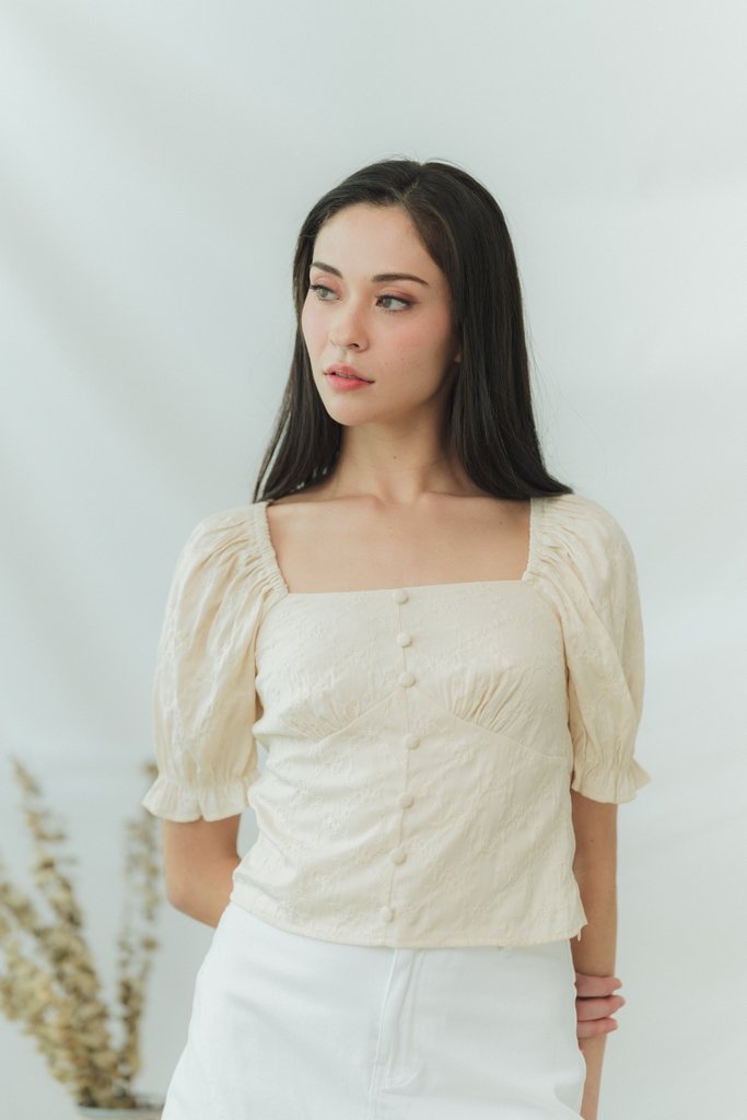 Zooey Broidery Puffy Sleeves Top in Cream (XS)