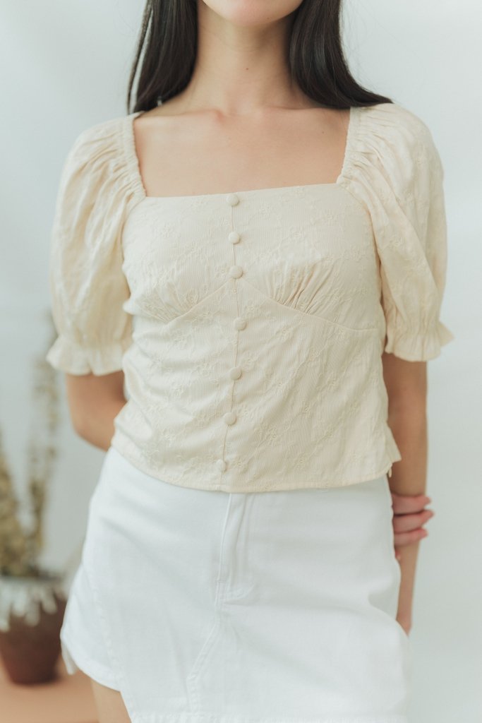 Zooey Broidery Puffy Sleeves Top in Cream (XS)
