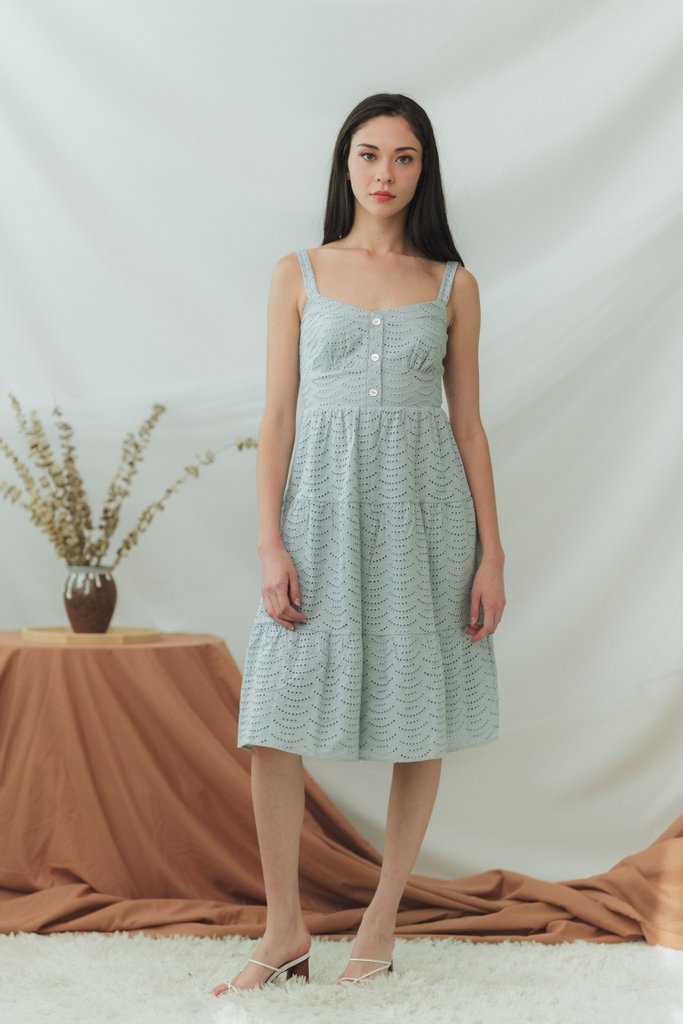 Sora Eyelet Tiered Midi Dress in Seafoam (XS)