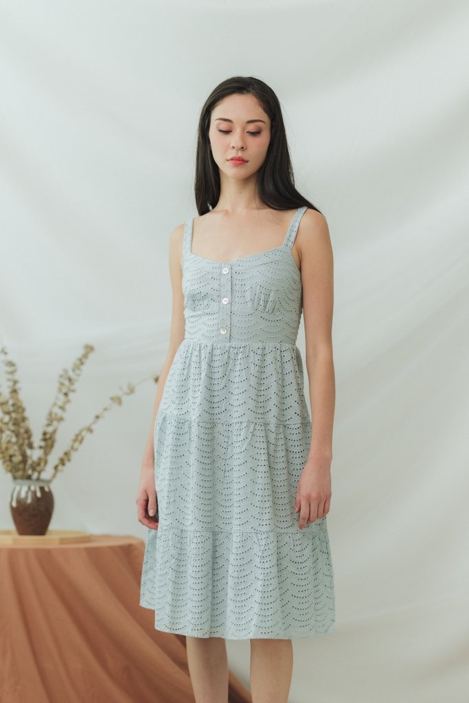 Sora Eyelet Tiered Midi Dress in Seafoam (XS)