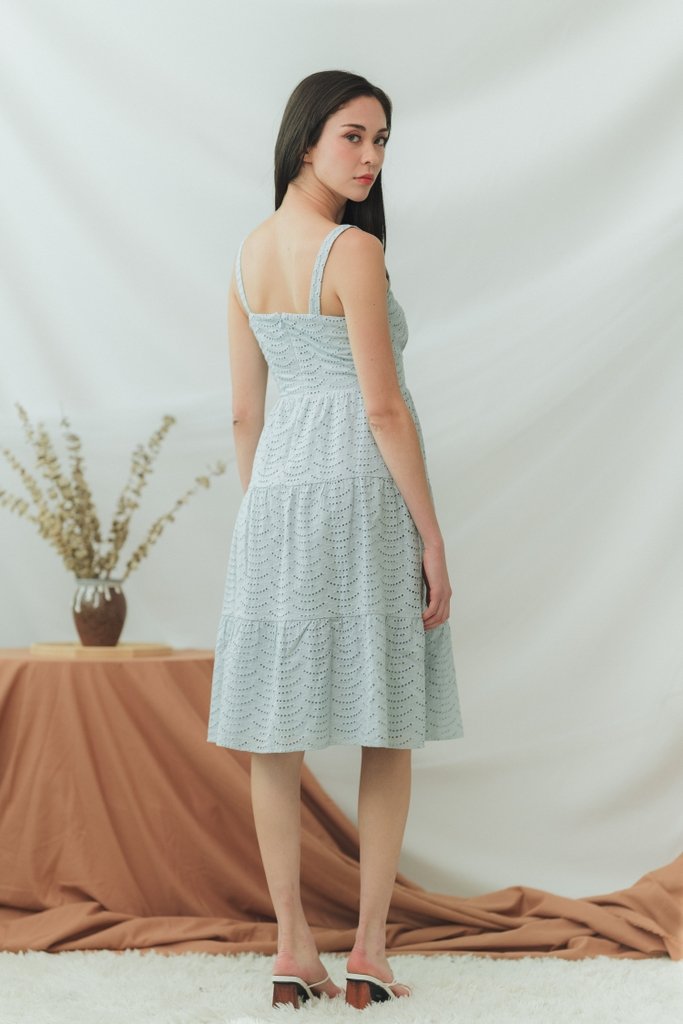 Sora Eyelet Tiered Midi Dress in Seafoam (XS)