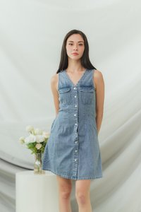Gale Denim Dress in Mid-Wash (XXL)