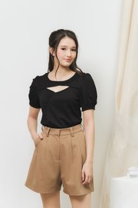 Kara Bermuda Shorts in Brown (XS)