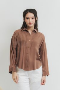 Maryellen Pintuck Shirt in Cocoa