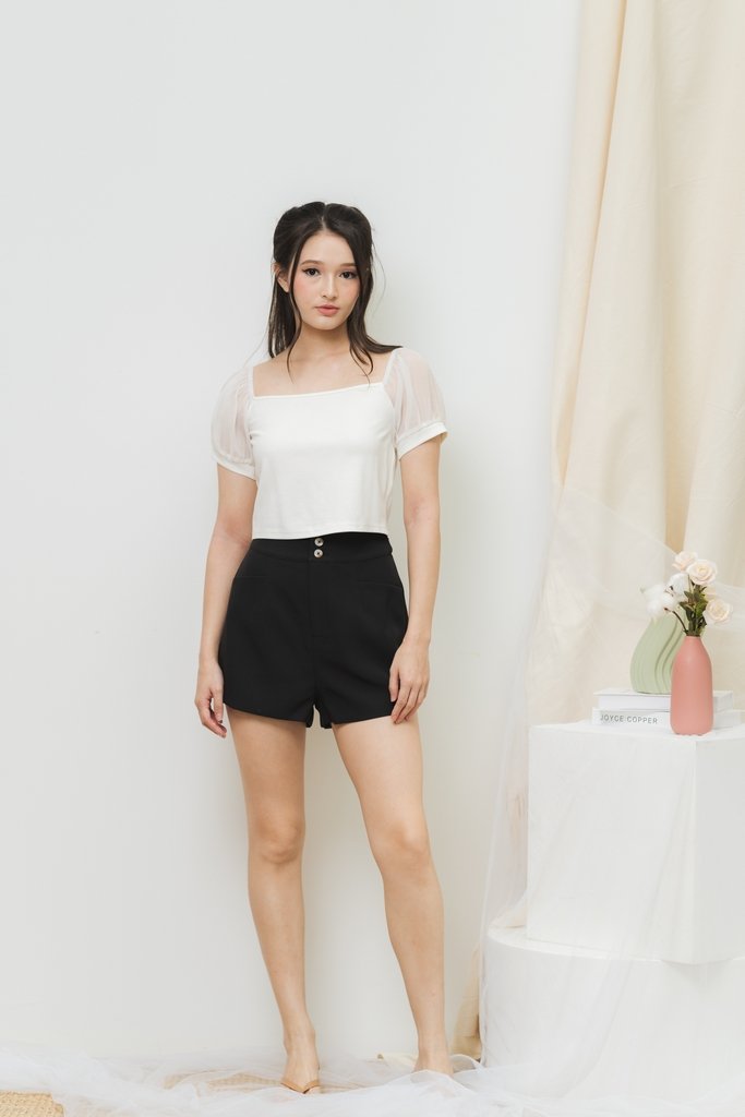 Harlow Button Pocket Shorts in Black (XS)