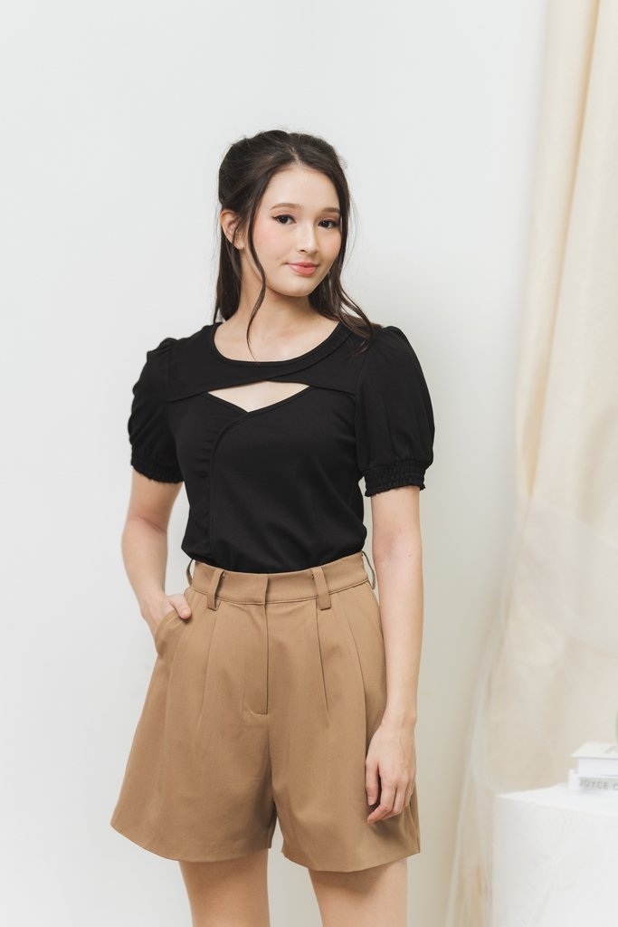 Kara Bermuda Shorts in Brown (XS)