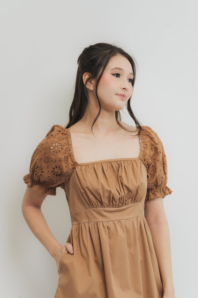 Betty Eyelet Sleeve Dress in Brown