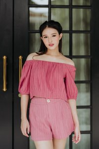 Rachelle Textured Pocket Shorts in Pink 