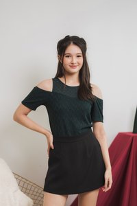 Mila Knit Eyelet Cold Shoulder Top in Emerald (XS)