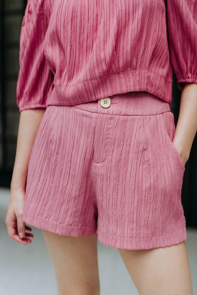 Rachelle Textured Pocket Shorts in Pink 