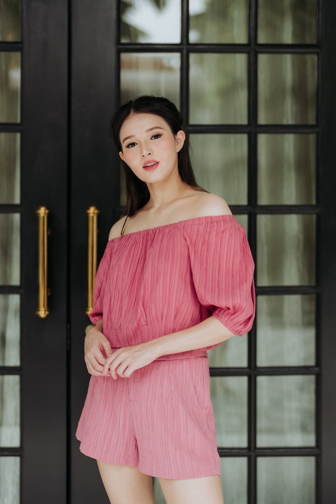 Reine Textured Cropped Top in Pink