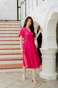 Esmae Fit &amp; Flare Midi Dress in Hot Pink (XS)