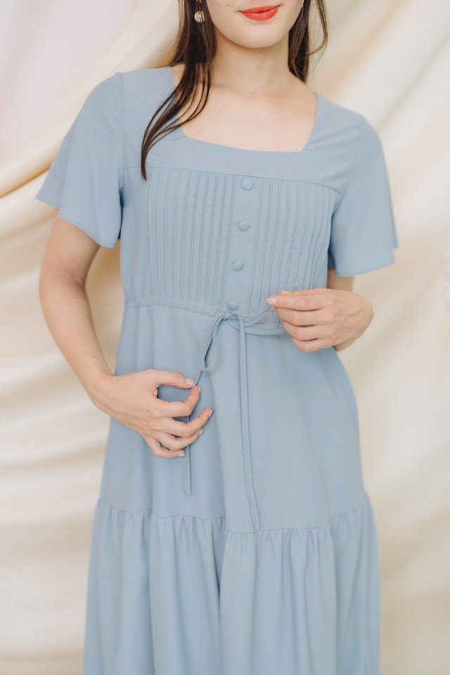 Nancy Pleated Drawstring Maxi Dress in Blue (XS)
