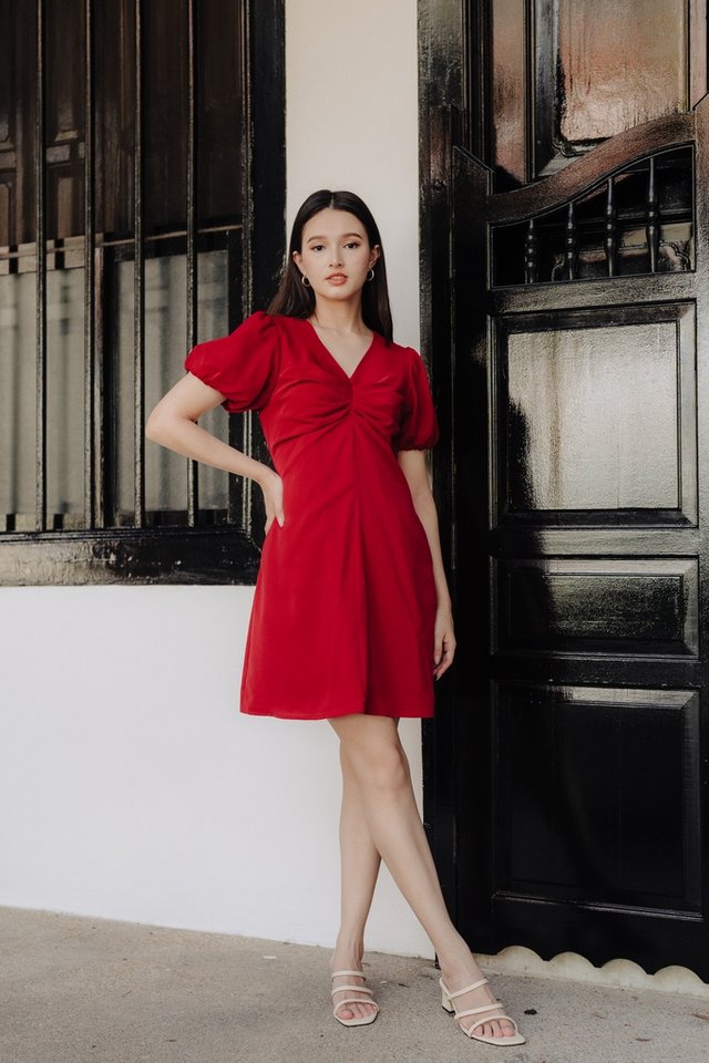 Ollie Ruched Puff Sleeves Dress in Festive Red 
