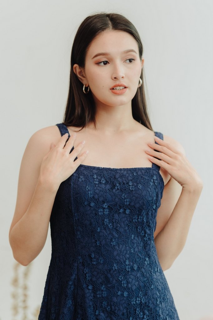 Zora Lace Dropwaist Dress in Navy (XS)