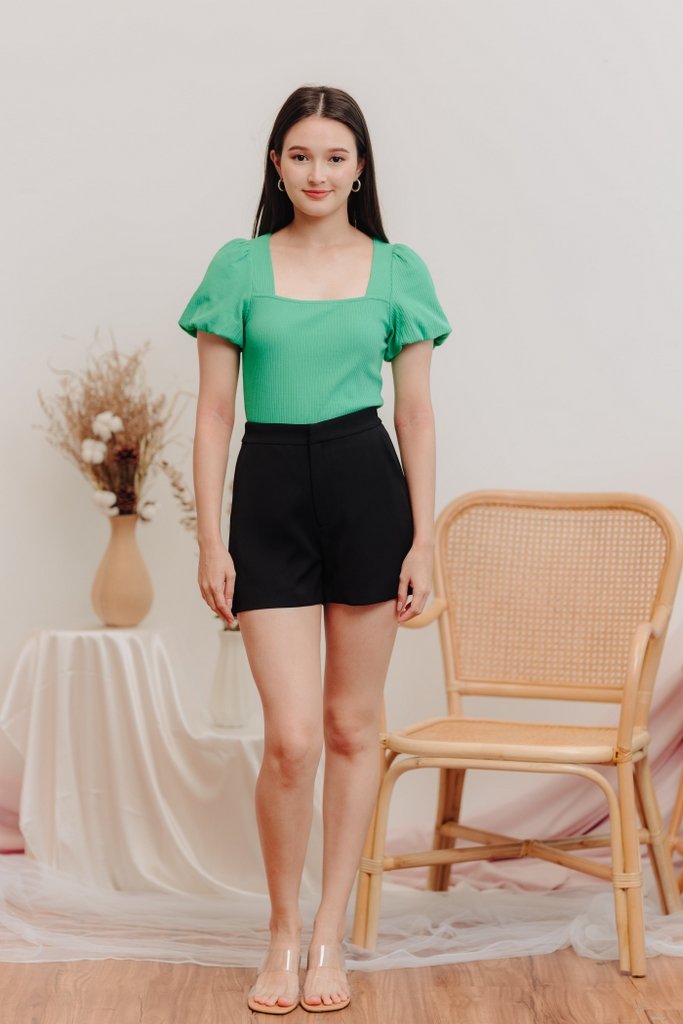 Janelia Ribbed Puffed Sleeves Top in Kelly Green